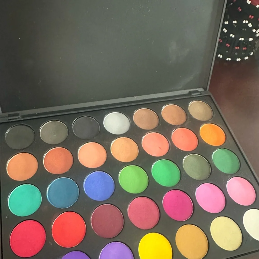 Morphe Brushes Professional Eyeshadow Palette - 35C LIMITED EDITION
